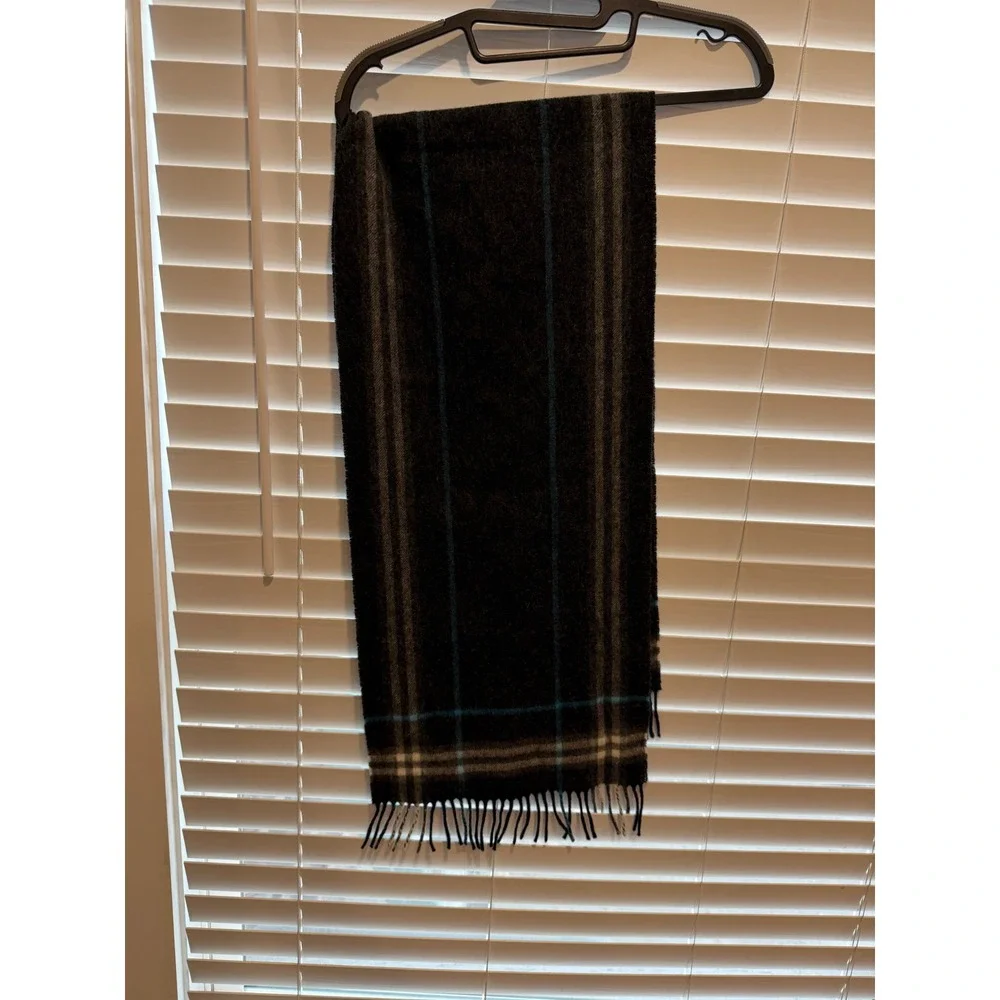 Burberry Mens Scarf‎ Charcoal Grey Blue White Plaid Check Wool Fringe Made in UK